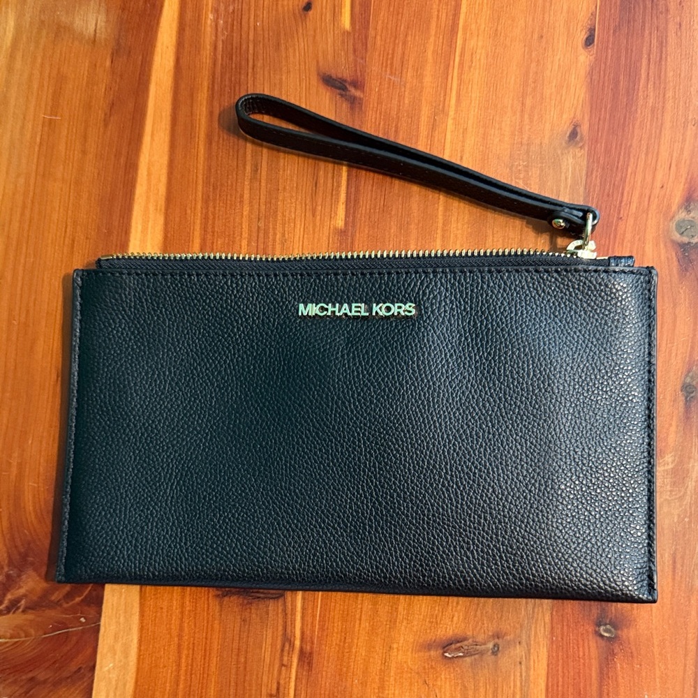 Michael Kors Black Leather Women’s Clutch